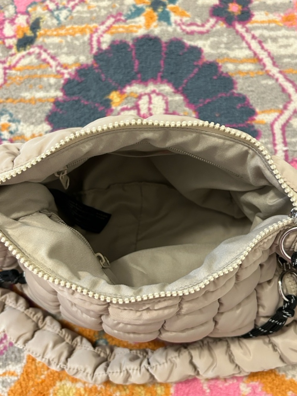 Free People FP Movement Quilted Baby Carryall Sling Bag In Tofu Taupe New - Picture 14 of 16